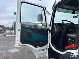 Volvo FM450 Crane Truck w/ 21 t/m HMF crane and Lift. 19