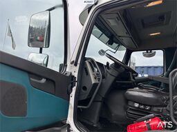 Volvo FM450 Crane Truck w/ 21 t/m HMF crane and Lift. 19