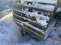 Hitachi ZX180LC-5B excavator w/ rototilt, digging bucket a