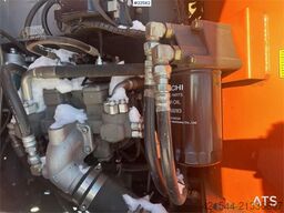 Hitachi ZX180LC-5B excavator w/ rototilt, digging bucket a