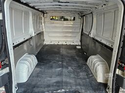 OPEL Vivaro Kasten L2H1 2,9t AHK