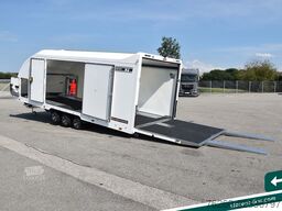 BRIAN JAMES TRAILERS Race Transporter 7 Seilwinde Solar Kamera