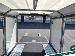BRIAN JAMES TRAILERS Race Transporter 7 Seilwinde Solar Kamera