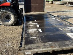 Krone Jumbo Plattform 7,82 mit Lochleiste