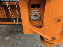 UNIMOG U427L mit Mulag MFK500 & MHU+Aebis Schmidt Strat
