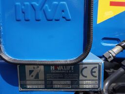 MAN TGS 35.400 8x4 E5 / HYVA HOOK LIFT 32.56