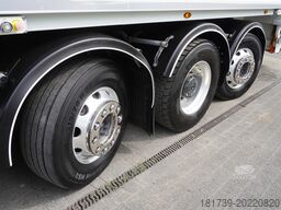Mercedes-Benz Antos 3240 8x2 / Tajfun 5T crane / Farid