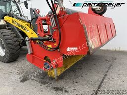 Dücker Anbau - Kehrmaschine FKM 2200