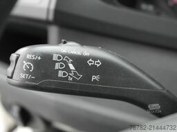 VOLKSWAGEN T6 Transporter 2,0TDI Hochdach lang L2H3 KLIMA