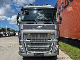 Volvo FH 16 750 8x4 RETARDER / TANDEM AXLE LIFT / BOX...