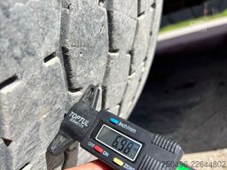 Volvo FH 16 750 8x4 RETARDER / TANDEM AXLE LIFT / BOX...