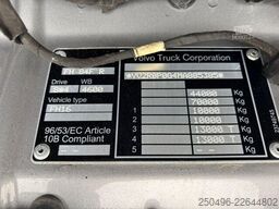 Volvo FH 16 750 8x4 RETARDER / TANDEM AXLE LIFT / BOX...