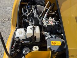 Komatsu PC88MR-10