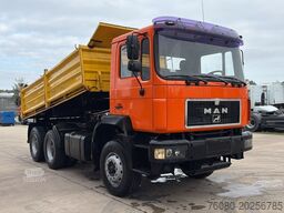 MAN 26.322 (MANUAL PUMP / POMPE MANUELLE / LAMES / ...