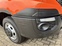 Iveco Daily 35C15 2.3 375 Trekhaak 3500kg Laadklep 50...