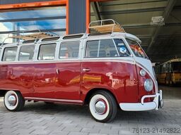 VOLKSWAGEN T 1 Samba mit Safarifenster