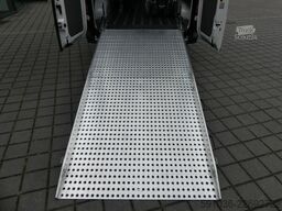 VW Crafter Kasten 35 Kombi Krankentransport/Rampe/Autm