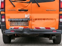 RENAULT Trafic Combi 9-Sitze Unfallschaden