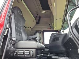 IVECO S-WAY AS260S46 6X2-4 HIAB 155-E2