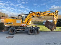 Liebherr A924 Litronic Mobilbagger abknickbarer Hauptarm