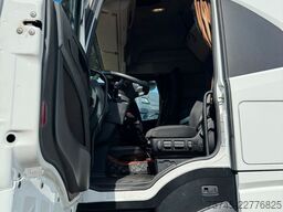IVECO S-WAY 480 * RETARDER * VOLLVERKLEIDUNG *