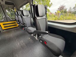 MERCEDES-BENZ Sprinter 313 BlueTEC 9 Sitze Rollstuhllift Klima