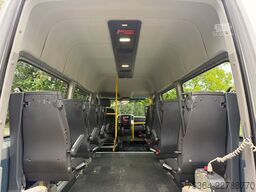 MERCEDES-BENZ Sprinter 313 BlueTEC 9 Sitze Rollstuhllift Klima