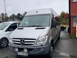 Mercedes-Benz Sprinter 516 minibus with 16+1 seats, smart tachog
