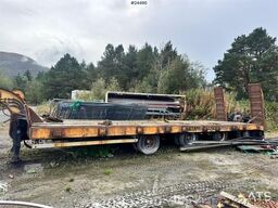 Damm 4-Axle Machinery Trailer with Hydraulic Ramps