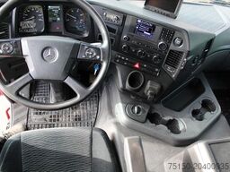 MERCEDES-BENZ 3243 8x4 BB BORDMATIK Nr.: 986