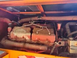 Thomas Constructeurs Renault Midliner 4X4