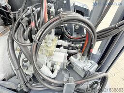 Combilift CB4000 TRIPLEX 5200 FREE-LIFT POSITIONER