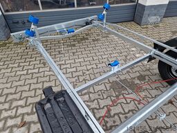 trailershop Bootanhänger direkt 1300kg GN231  Neptun
