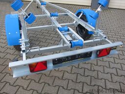 trailershop Boot Trailer Bootanhänger Neptun Navy 750kg sofort verfügbar nach Bestellung