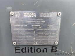 Wacker Neuson 50Z3 with 3 excavator buckets