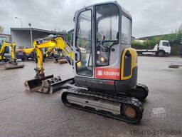 Wacker Neuson EZ28 with 3 excavator buckets