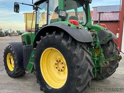 John Deere 6920