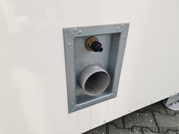 sonstige mobil Toilette Festanschluß verfügbar