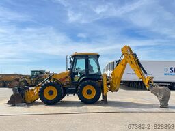 JCB 4CX