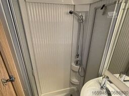 SUNLIGHT A 68 | Wenig KM* Markise | RFK | Viel Staurraum!