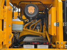 JCB 245 HD LR