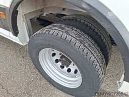 MAN TGE 5.180 4x2 3-Sitzer Navi Kamera AHK Kugelkopf