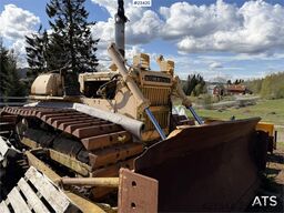 Komatsu D65P-6 dozer m/ ripper og skjær