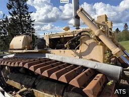 Komatsu D65P-6 dozer m/ ripper og skjær