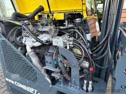 Combilift CB3000/LPG /2015 year/ Perfect condition