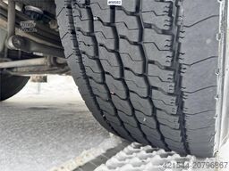 Volvo FH540 8x4 Tridem Crane truck w/ 50 t/m HMF crane w