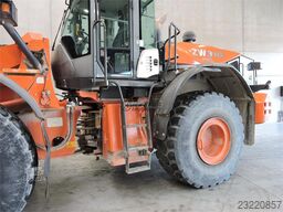 Hitachi ZW310