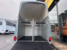HUMBAUR Xanthos Spirit 2 Pferdeanhänger 2t. Vollalu SK