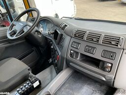 DAF FAQ CF 400 8x2 Euro 6 HMF 26 Tonmeter laadkraan...