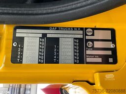 DAF FAQ CF 400 8x2 Euro 6 HMF 26 Tonmeter laadkraan...